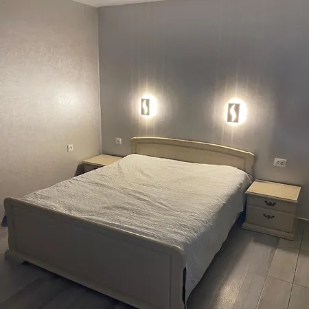 Apartments Апартамент Рабочая 81, Кирова Kirova Dnipro Exterior photo
