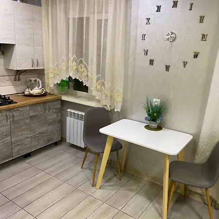 Apartments Апартамент Рабочая 81, Кирова Kirova Dnipro Exterior photo